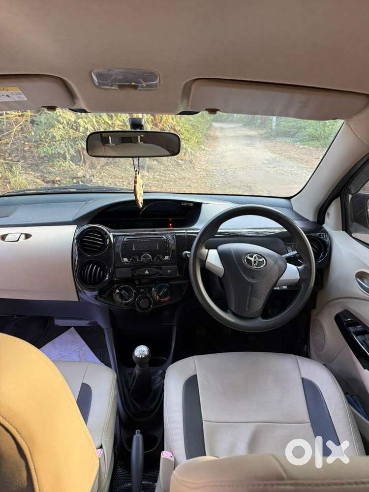 Toyota Car 2019 Petrol