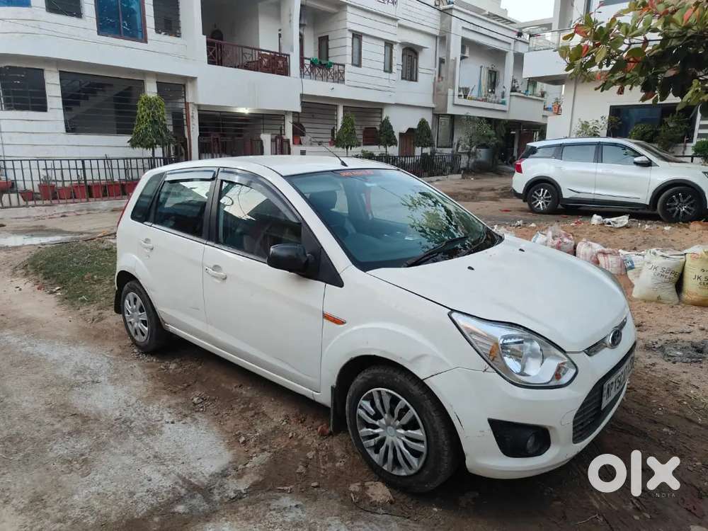 Ford Figo Diesel Zxi 2013