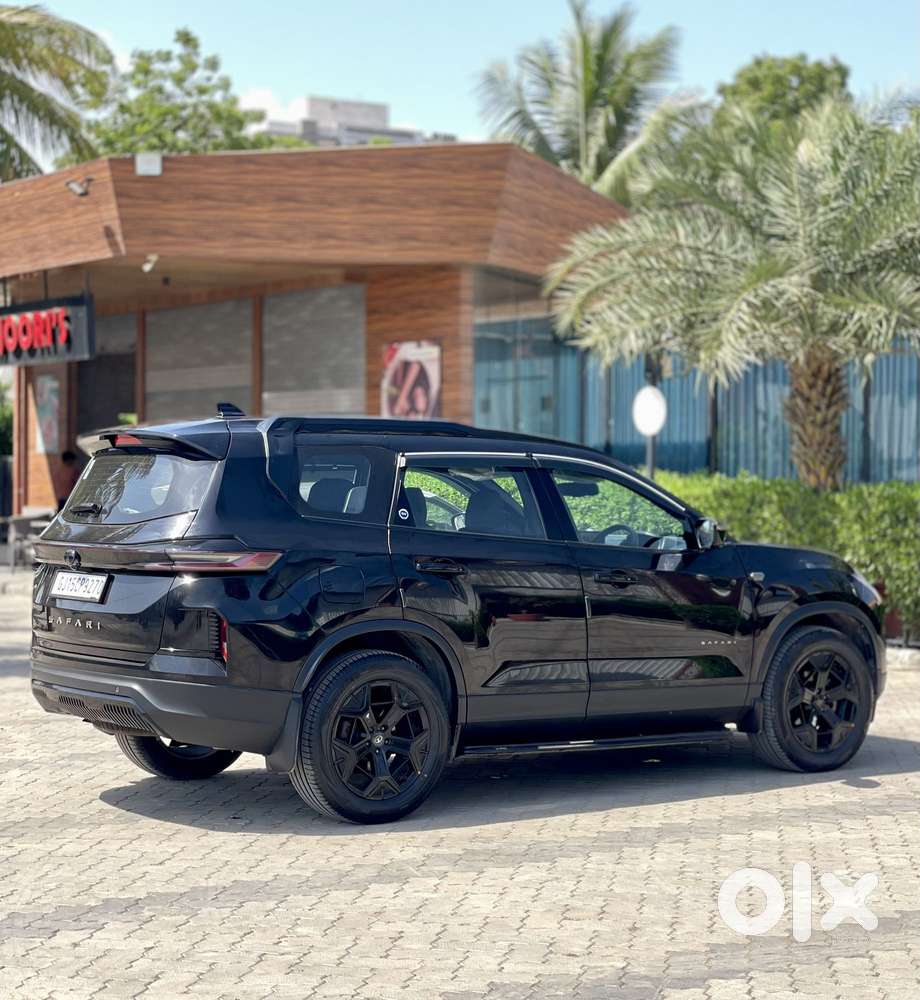 Tata Safari Accomplished Plus Dark Edition At, 2024, Diesel