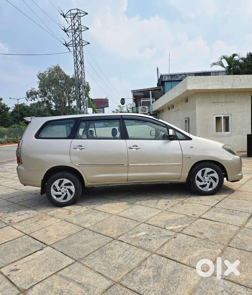 Toyota Innova 2.0 Vx 8 Seater Bs Iv, 2007, Diesel