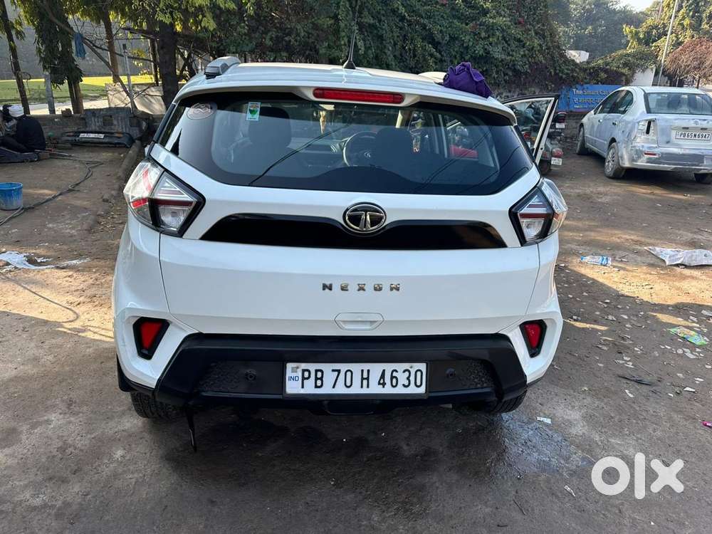 Tata Nexon 1.2 Revotron Xm Plus (s), 2022, Petrol