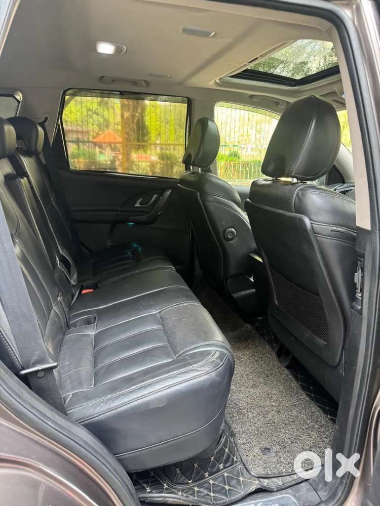 Mahindra Xuv500 At W10 Fwd, 2018, Diesel