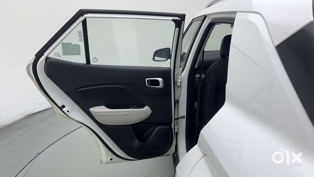 Hyundai Venue 1.0 Sx (o) Turbo Dct, 2023, Petrol