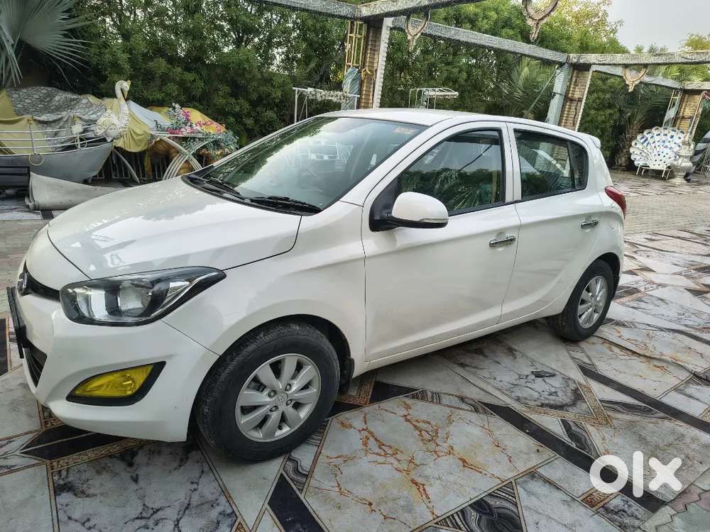 Hyundai I20 2012 Diesel 93500 Km Driven