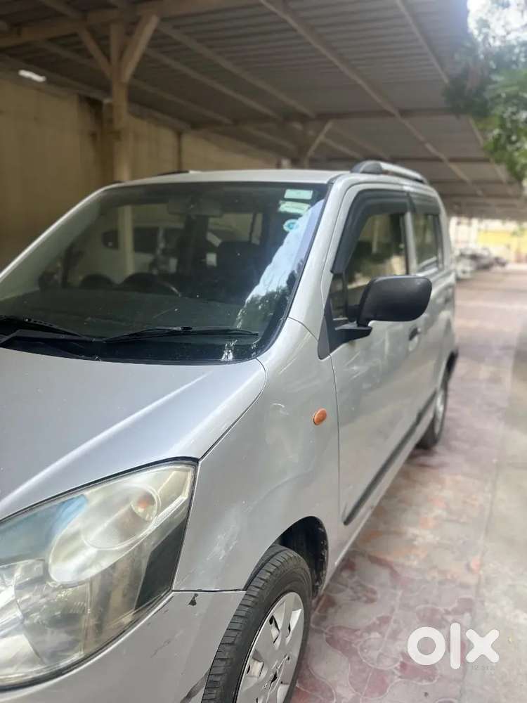 2013 Petrol Manual | 2nd Owner | 95,000 Km | Well Maintained