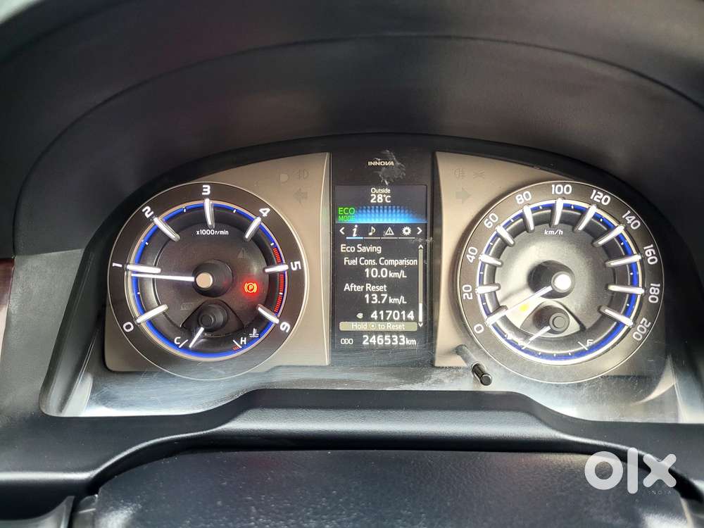 Toyota Innova Crysta 2.4 Vx Mt, 2016, Diesel