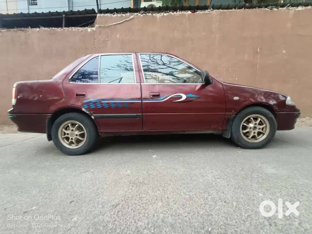 Maruti Suzuki Esteem 2006
