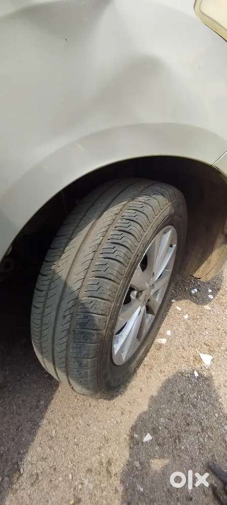 Maruti Suzuki Ertiga Zxi 2015 Petrol