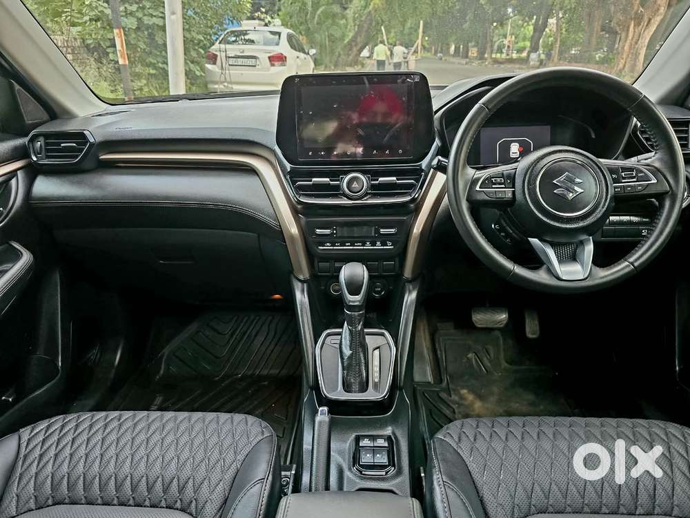 Maruti Suzuki Grand Vitara 1.5 Alpha Plus Intelligent Hybrid Ecvt, 2..