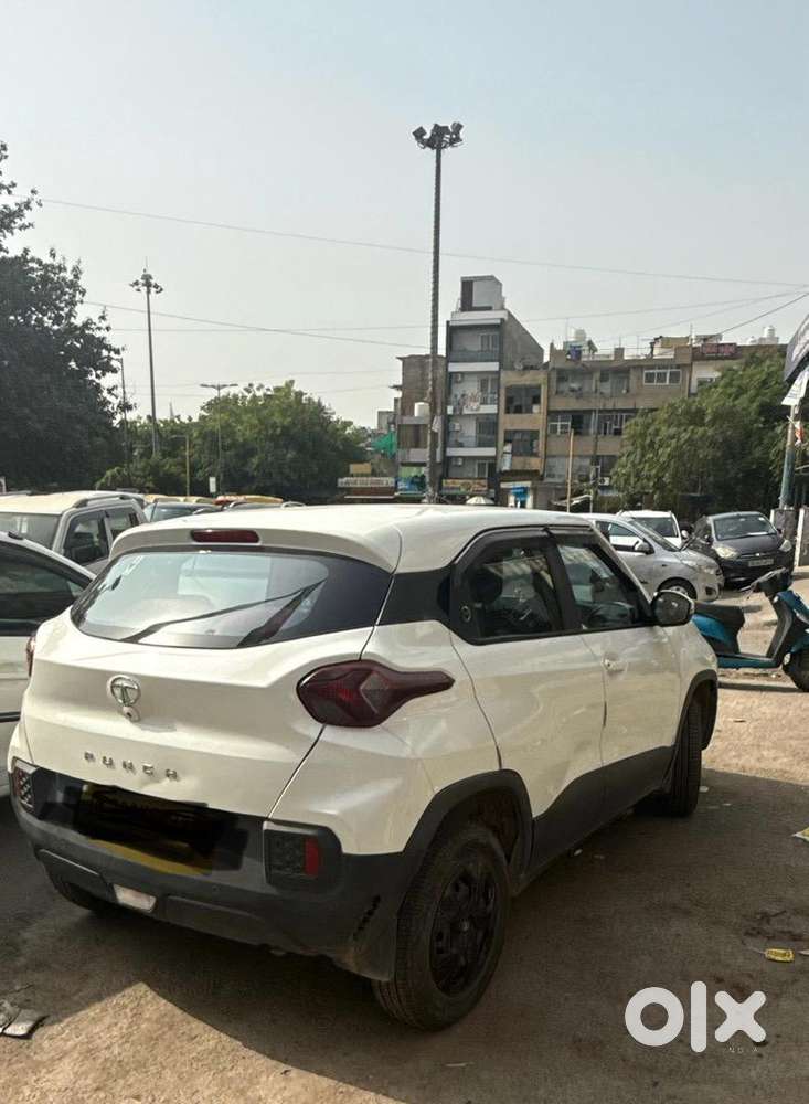 Tata Punch 2023 Adventure Rythm Pack  Petrol 14200 Km Driven