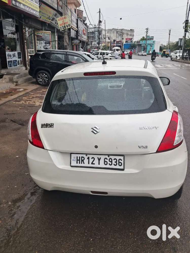 Maruti Suzuki Swift 2015 Cng & Hybrids 126400 Km Driven