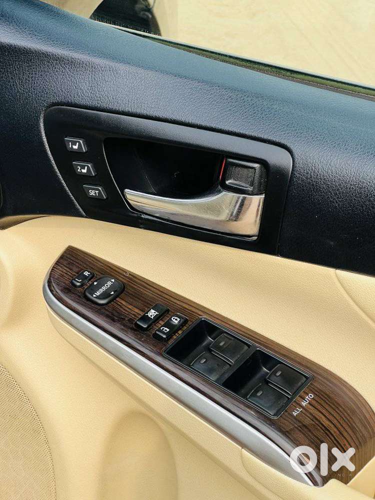 Toyota Camry Hybrid, 2017, Petrol