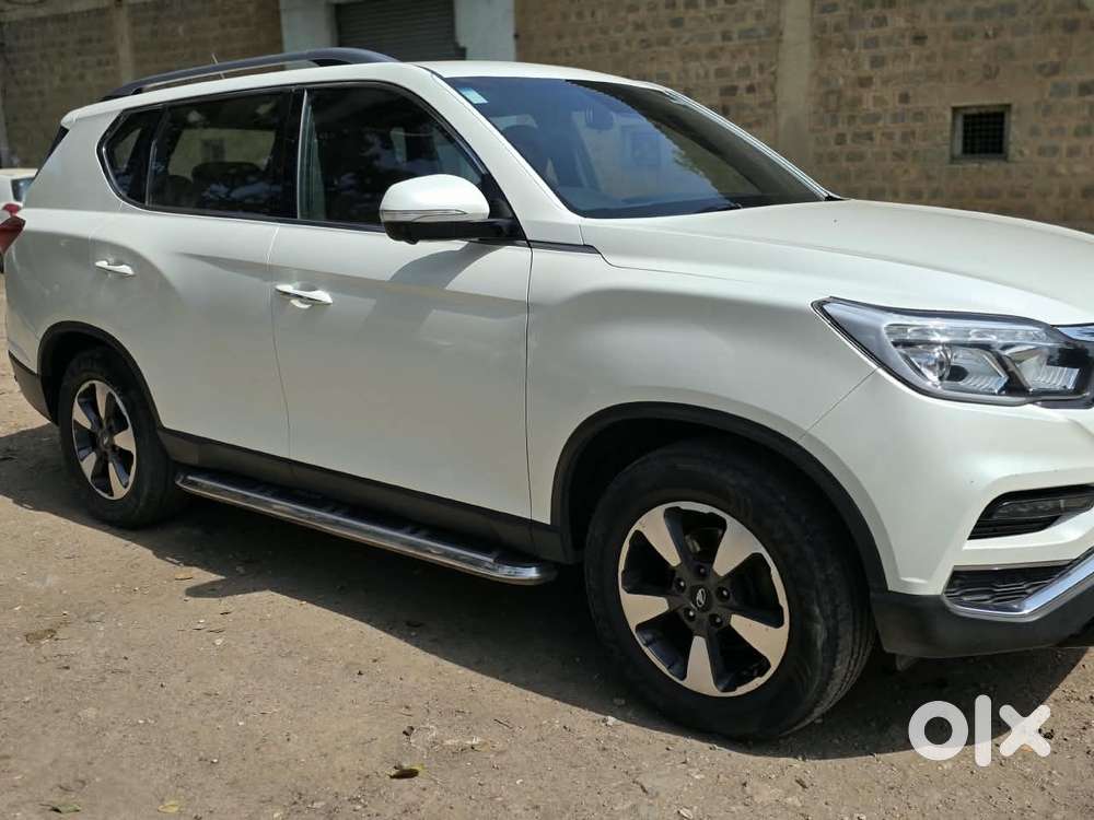 Mahindra Alturas G4 4wd At, 2019, Diesel
