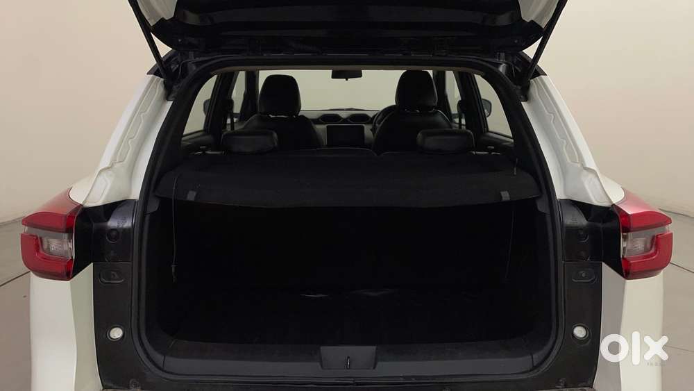 Nissan Magnite 1.0 Xv Dual Tone, 2021, Petrol