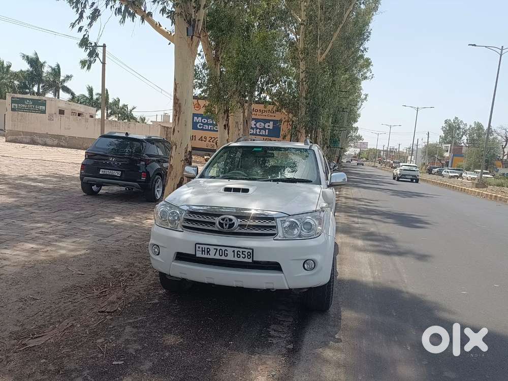 Toyota Fortuner Diesel 2011
