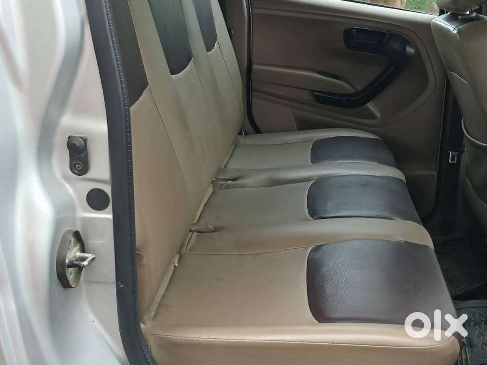 Mahindra Tuv 300 T4 Plus, 2018, Diesel