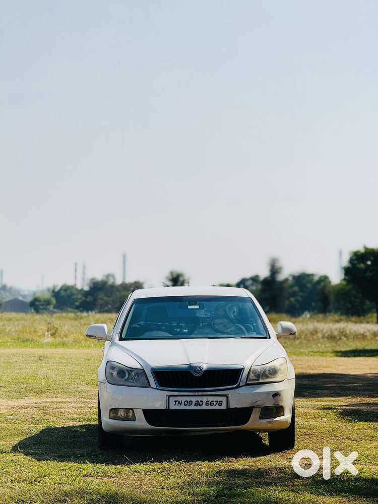 Skoda Laura Elegance 2.0 Tdi Cr At, 2010, Diesel