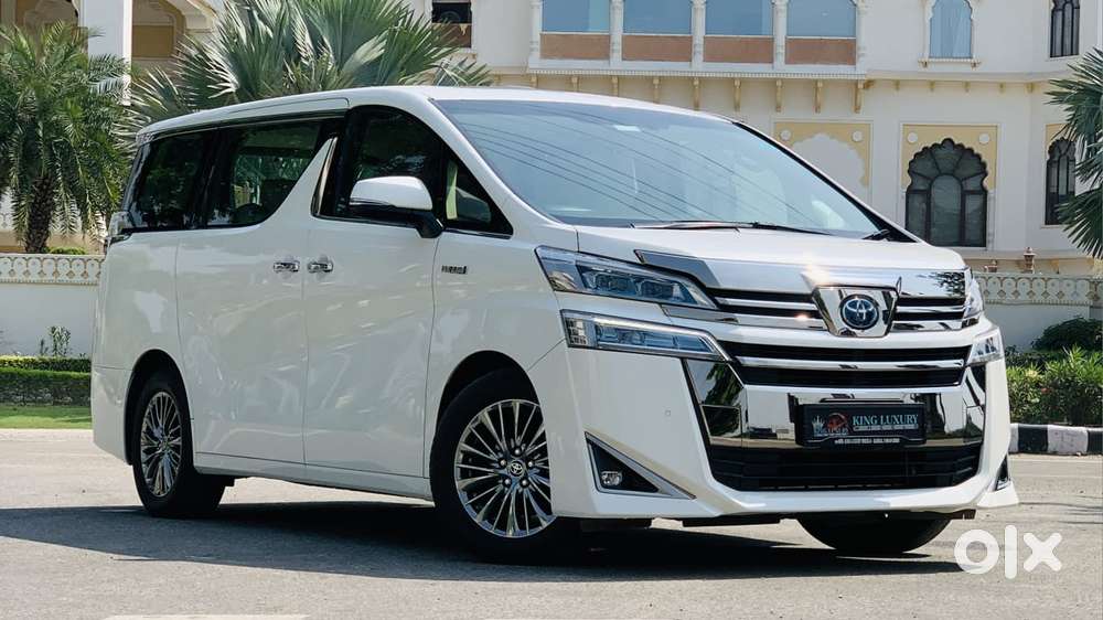 Toyota Vellfire Vip &ndash; Executive Lounge, 2023, Petrol