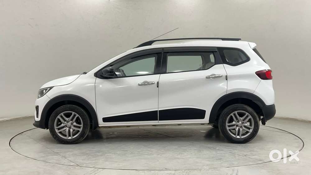 Renault Triber Rxz Easy-r Amt, 2022, Petrol