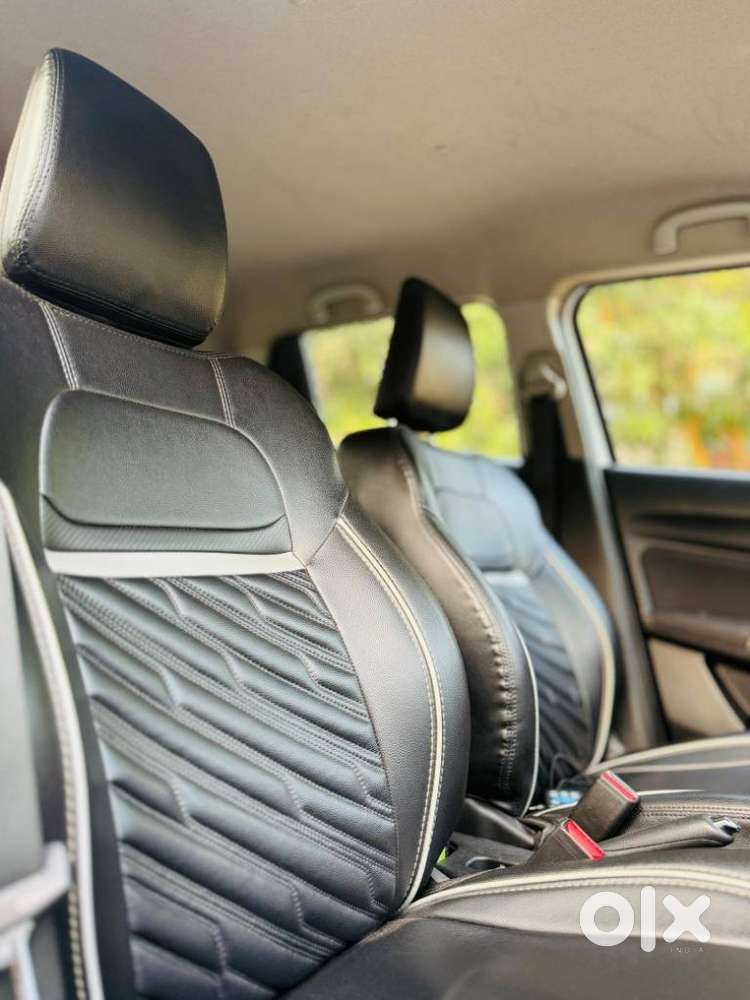 Maruti Suzuki Swift 1.2 Vxi (o), 2023