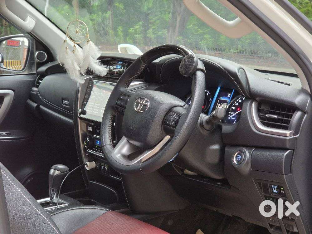 Toyota Fortuner Leader Edition (at), 2024, Diesel