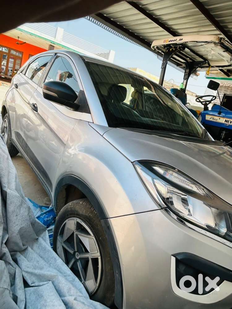 Tata Nexon Petrol 2018
