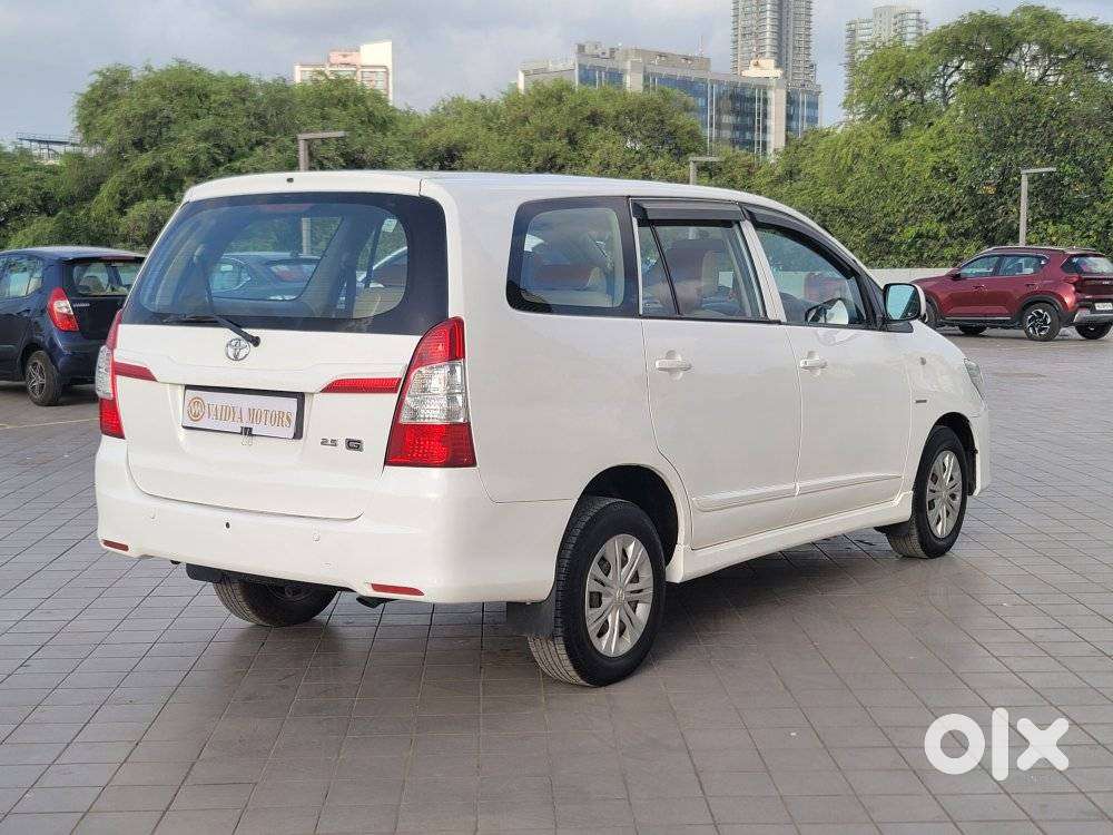 Toyota Innova 2.5 G (diesel) 8 Seater Bs Iv, 2015, Diesel
