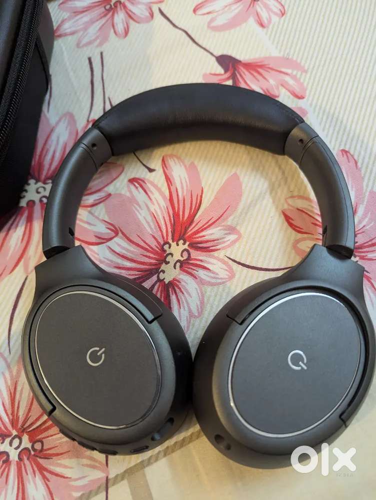 Google Acrux ANC headphones