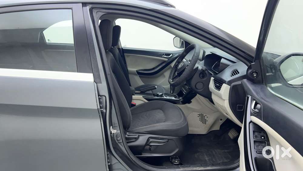 Tata Nexon 1.2 Revotron Xza Plus, 2023, Petrol