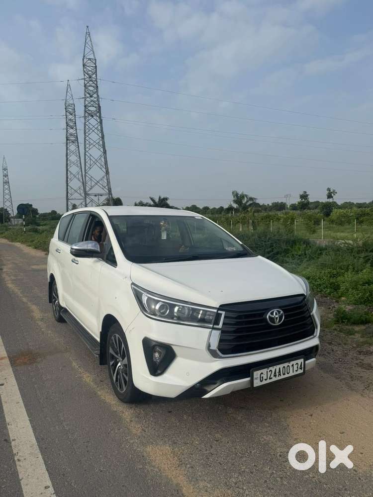 Toyota Innova Crysta 2.8 Zx At, 2022, Diesel