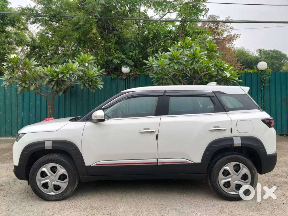 Maruti Suzuki Brezza 1.5 Vxi Smart Hybrid, 2024, Petrol