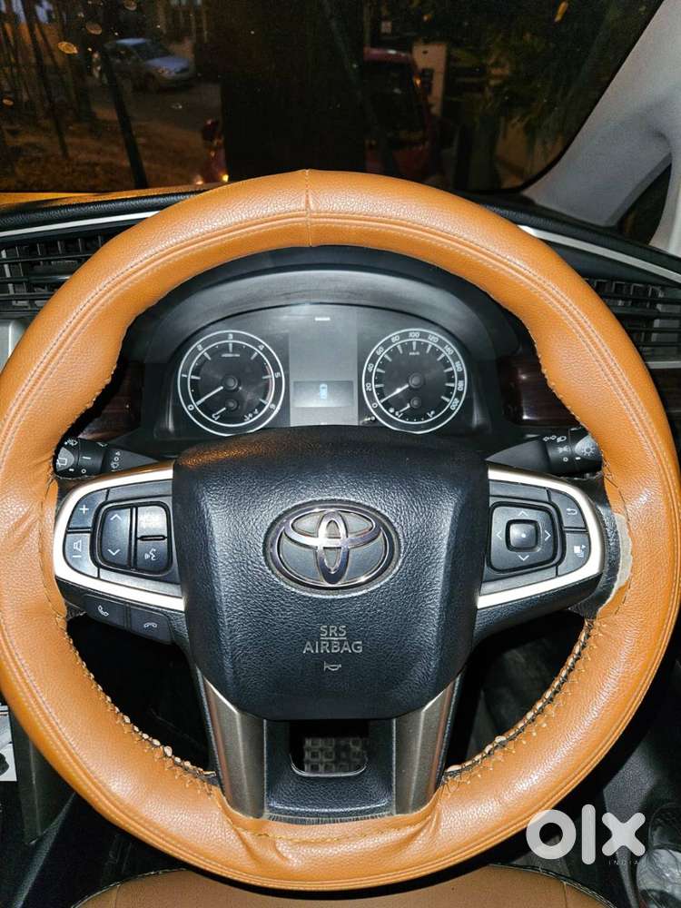 Toyota Innova Crysta 2.4 G Plus Mt 7 Seater 2017 – Company Maintained