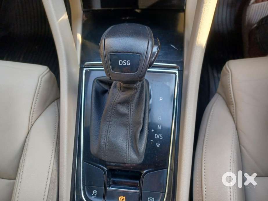 Skoda Karoq 1.5 Style At, 2020, Petrol