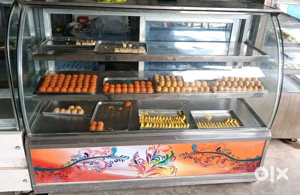 5 Feet Non AC Sweet Display Counter