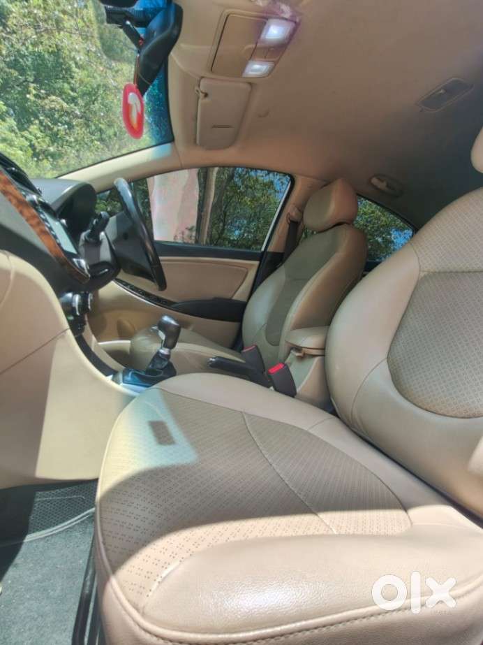 Hyundai Verna 1.5 Sx Petrol Mt, 2017, Petrol