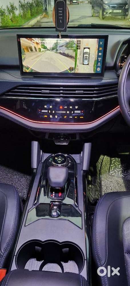 Tata Safari Accomplished Plus Dark Edition At, 2023, Diesel