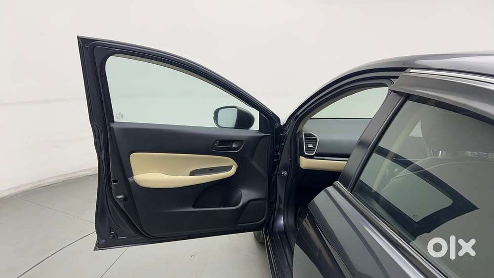 Honda City I-vtec V, 2023, Petrol