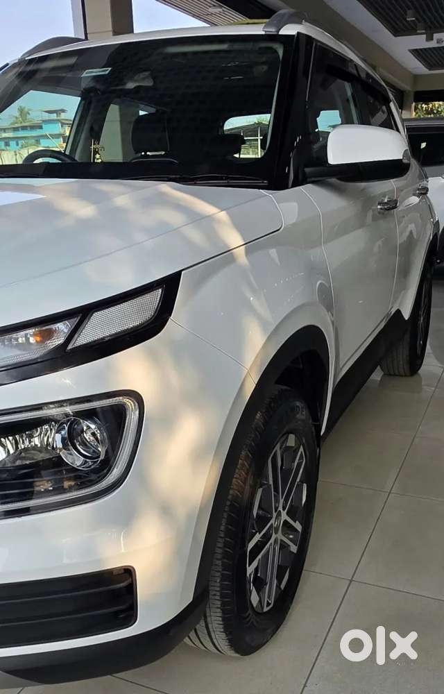 Hyundai Venue 1.0 Sx (o) Turbo Dct, 2023, Petrol