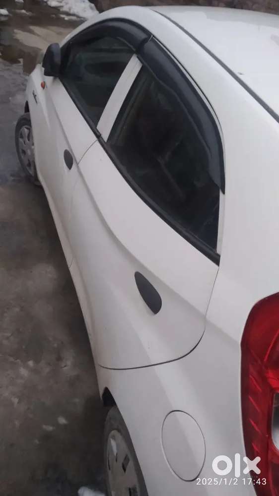 Hyundai Eon 2012 Petrol Well Maintained