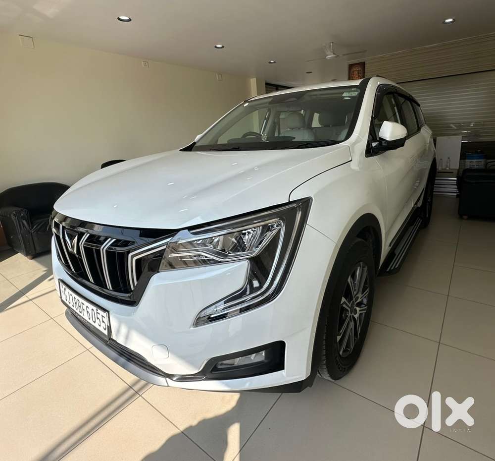 Mahindra Xuv700 Diesel Ax7l At 2023 November