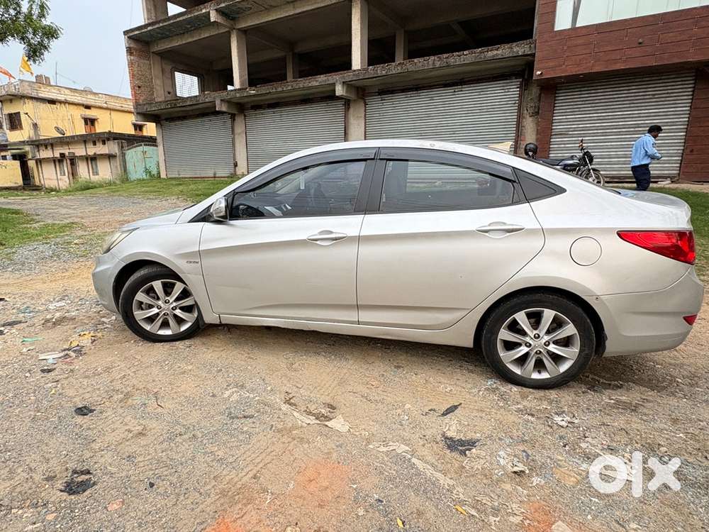 Hyundai Fluidic Verna 2012 Year