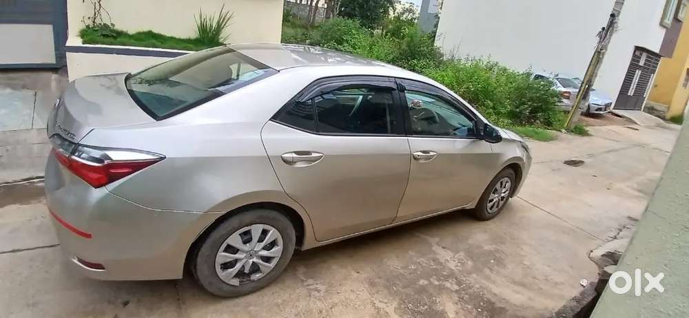 Toyota Corolla Altis Yellow Board
