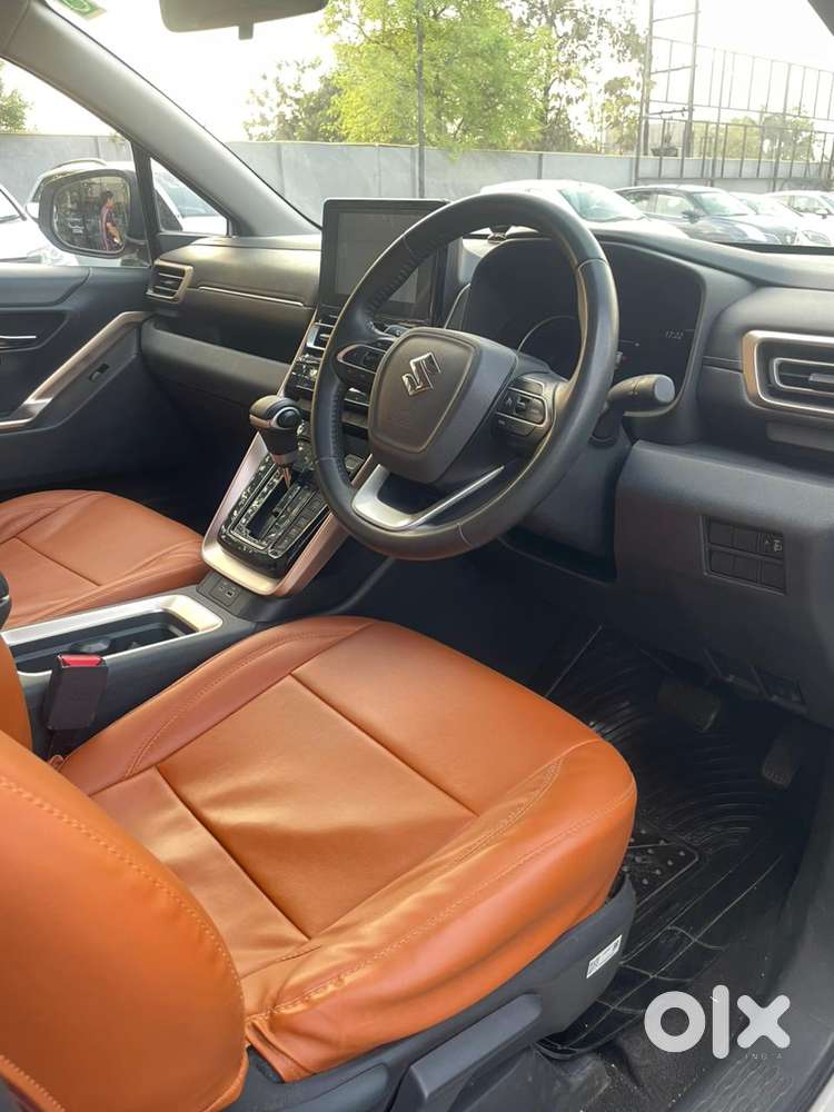 Maruti Suzuki Invicto Zeta Plus 7str, 2025, Petrol