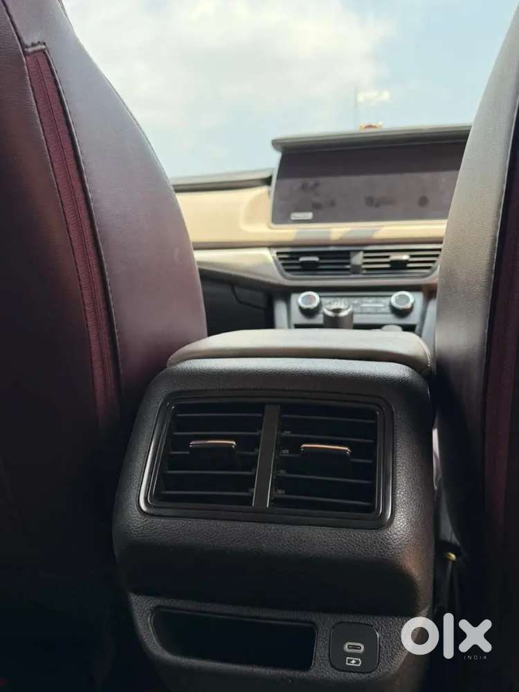 Mahindra Xuv700 2024 Diesel 43000 Km Driven