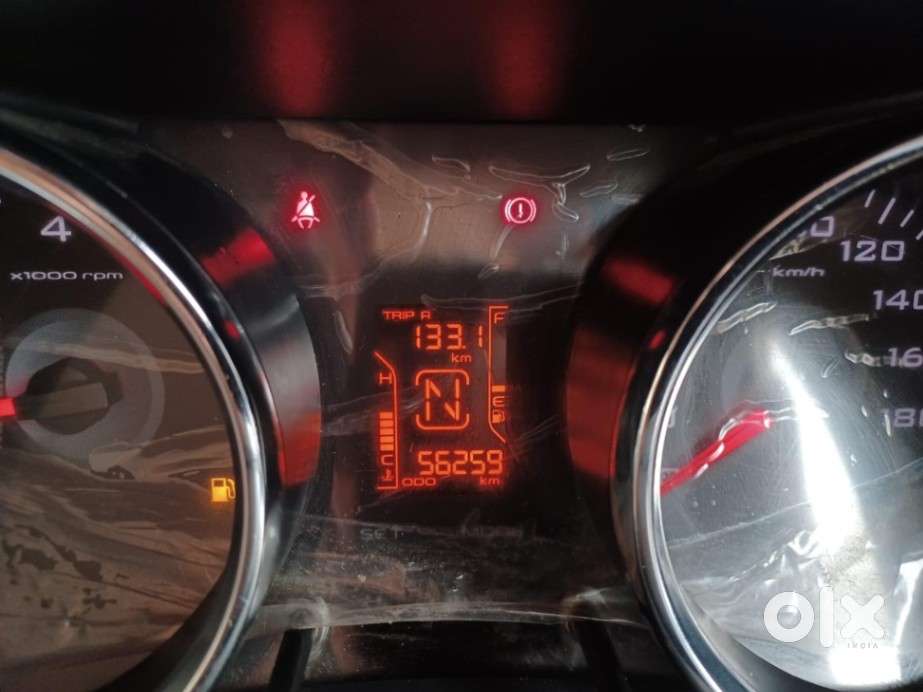 Mahindra Tuv 300 T8, 2016, Diesel