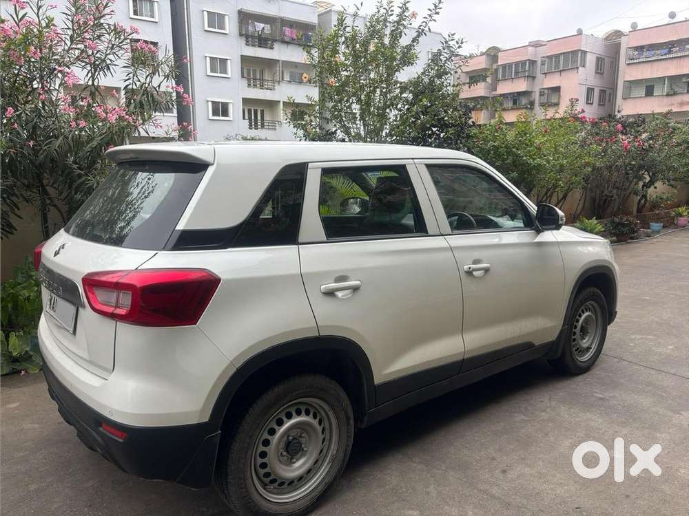 Vitara Brezza 2022 Petrol Superb Condition