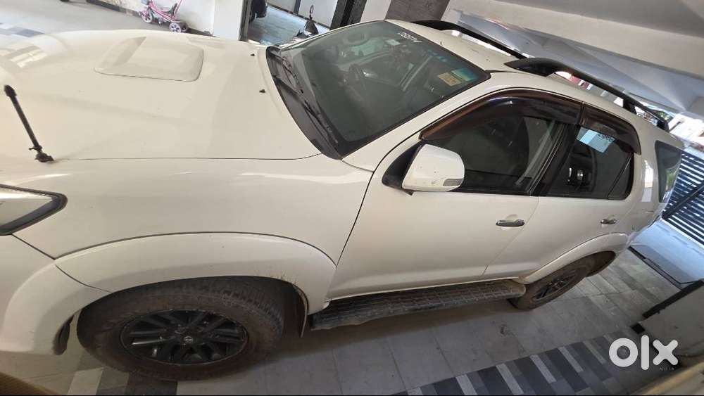 Toyota Fortuner For Sale 4×4 Manual In Good Condition