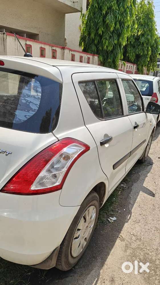 Maruti Suzuki Swift 2012 Diesel 117000 Km Driven