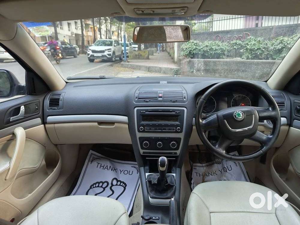 Skoda Laura 1.8 Tsi Ambiente, 2011, Petrol