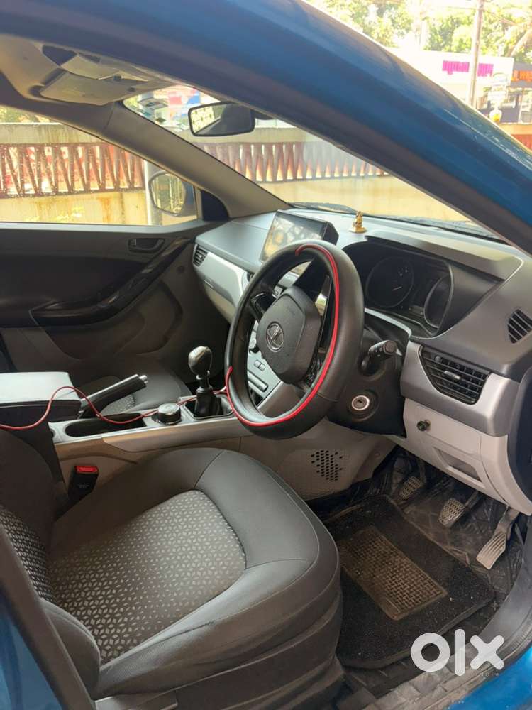 Tata Nexon Petrol Manual 2018